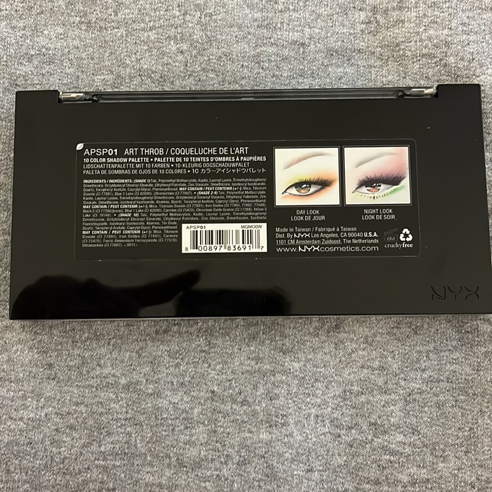 NYX Avant Pop Art Throb Eyeshadow Palette - Picture 3 of 4
